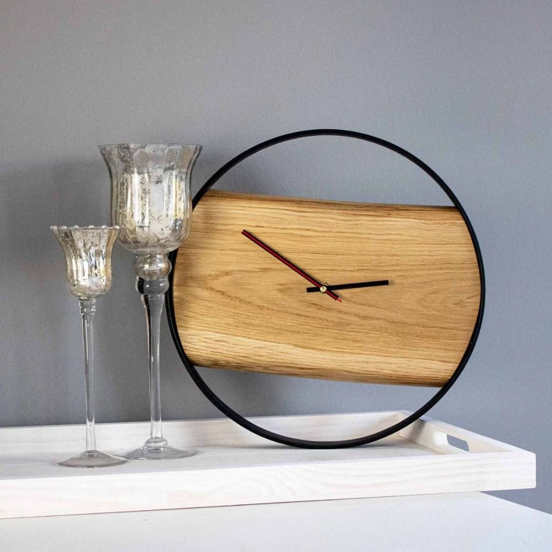 Holz-Wanduhr „Polished“ gerahmt mit polierter Oberfläche